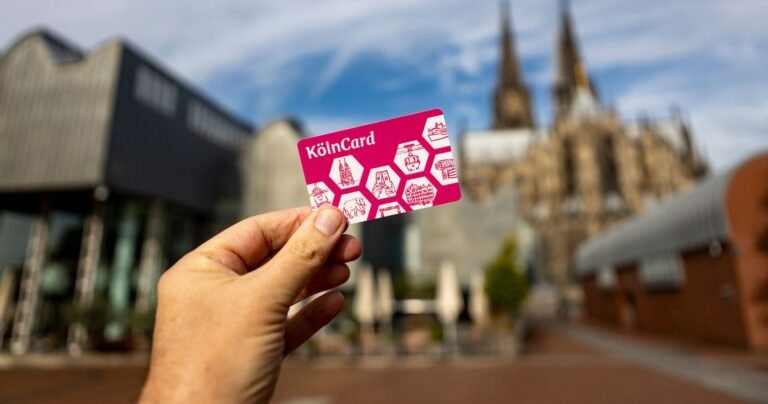 cartao de vale transporte com onibus urbano