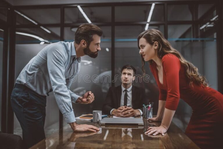 Quando o Relacionamento Amoroso no Trabalho Pode Levar à Justa Causa