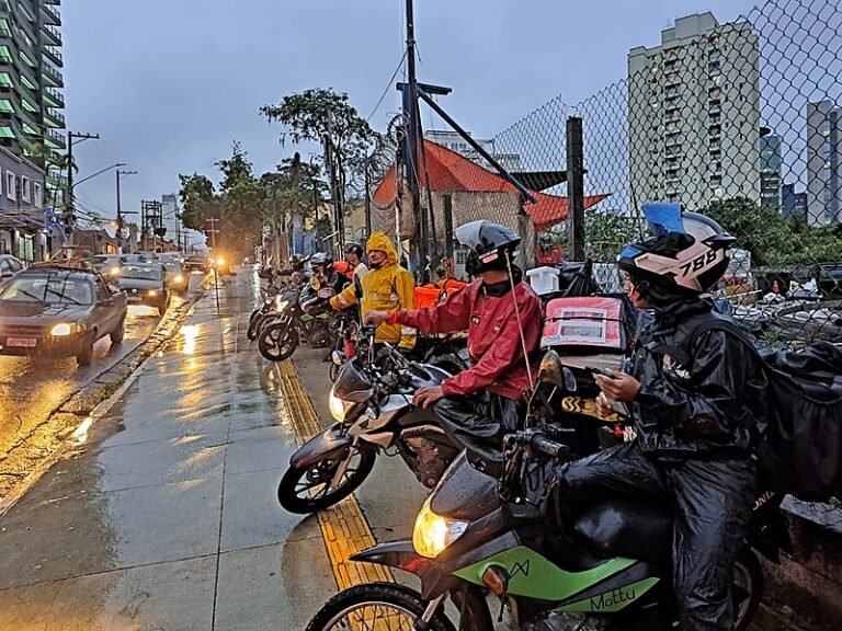 Quanto Ganha Um Motoboy Com Moto Própria No Brasil