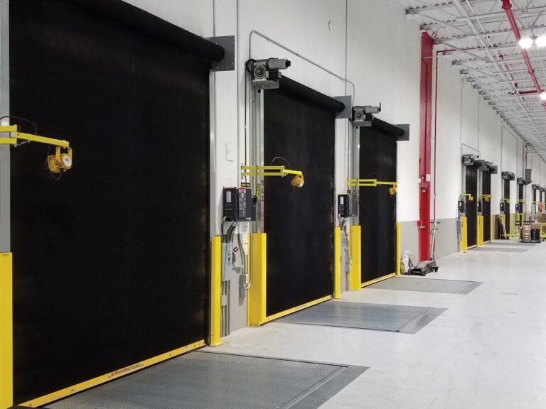 Como vedar a porta para não entrar água durante chuvas