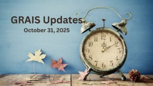 relogio antigo com folhas de calendario caindo 1