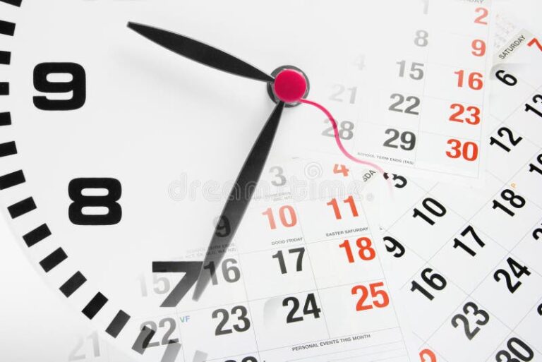 Banco de Horas: Qual o Prazo para Compensar as Horas Trabalhadas 23 relogio de ponto com folhas de calendario